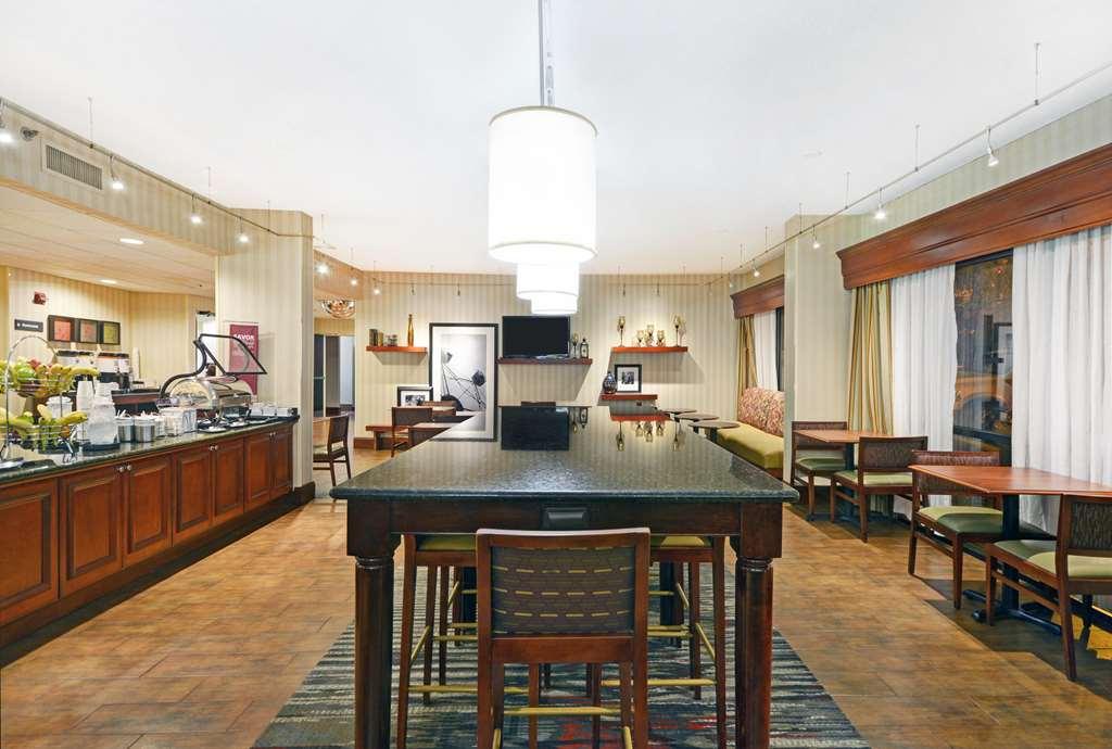 Hampton Inn Athens Restaurant photo