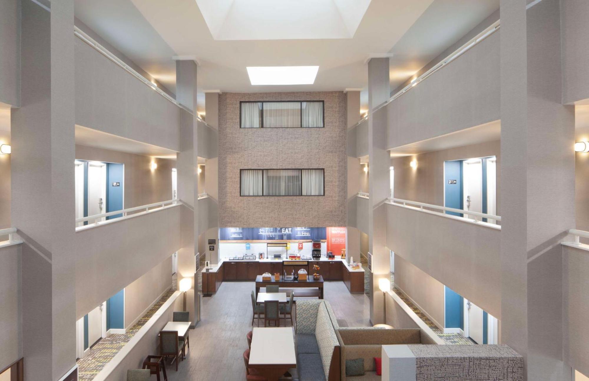 Hampton Inn Athens Exterior photo